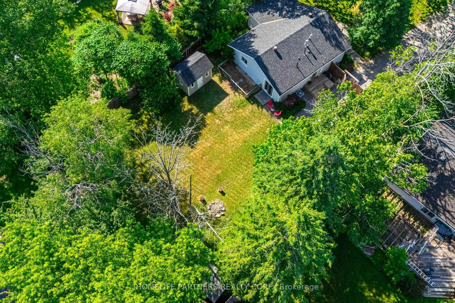 Photo 35 of 749 Happyvale Drive, Innisfil, Alcona — HOMEH