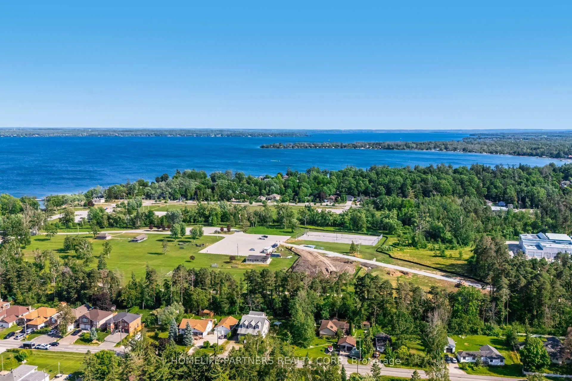 Photo 37 of 749 Happyvale Drive, Innisfil, Alcona — HOMEH