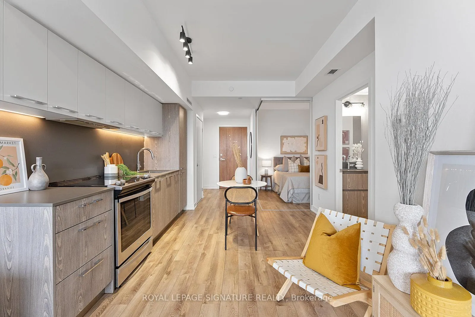 Photo 10 of Unit 821, 30 Baseball Place, Toronto, South Riverdale — HOMEH