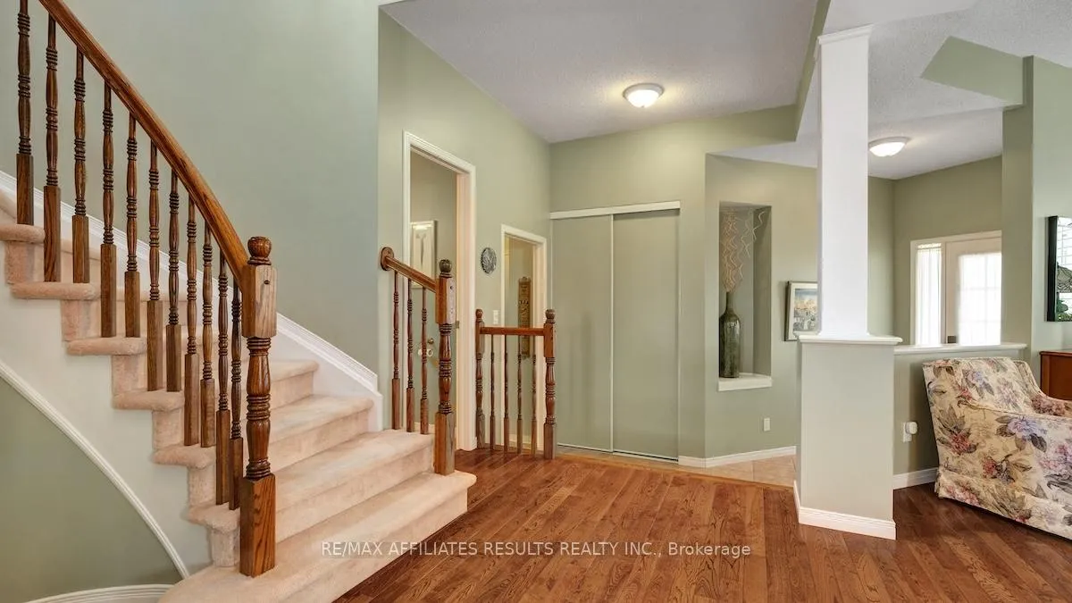 Photo 5 of 41 Fairlop Way, Ottawa, Barrhaven - Longfields — HOMEH