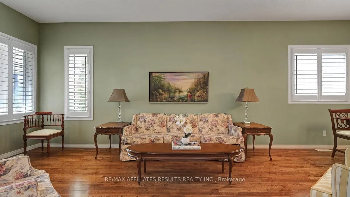 Photo 8 of 41 Fairlop Way, Ottawa, Barrhaven - Longfields — HOMEH