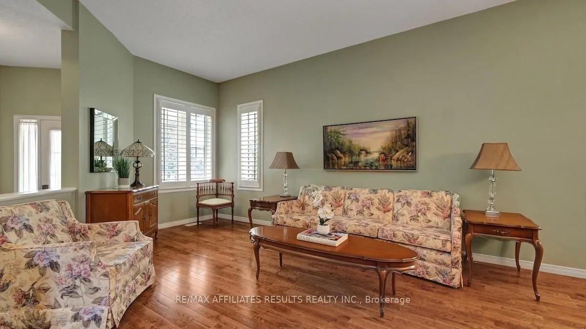Photo 9 of 41 Fairlop Way, Ottawa, Barrhaven - Longfields — HOMEH
