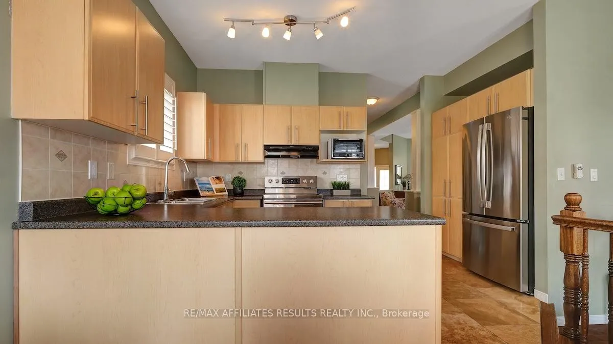 Photo 14 of 41 Fairlop Way, Ottawa, Barrhaven - Longfields — HOMEH
