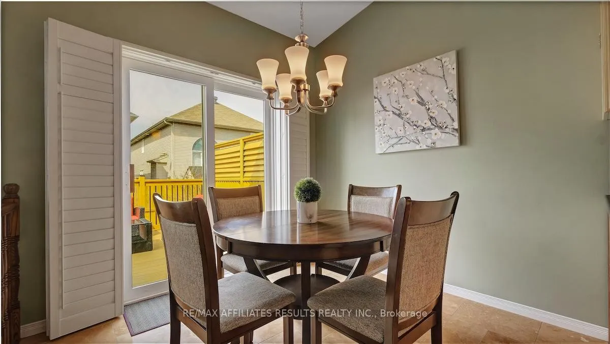 Photo 20 of 41 Fairlop Way, Ottawa, Barrhaven - Longfields — HOMEH