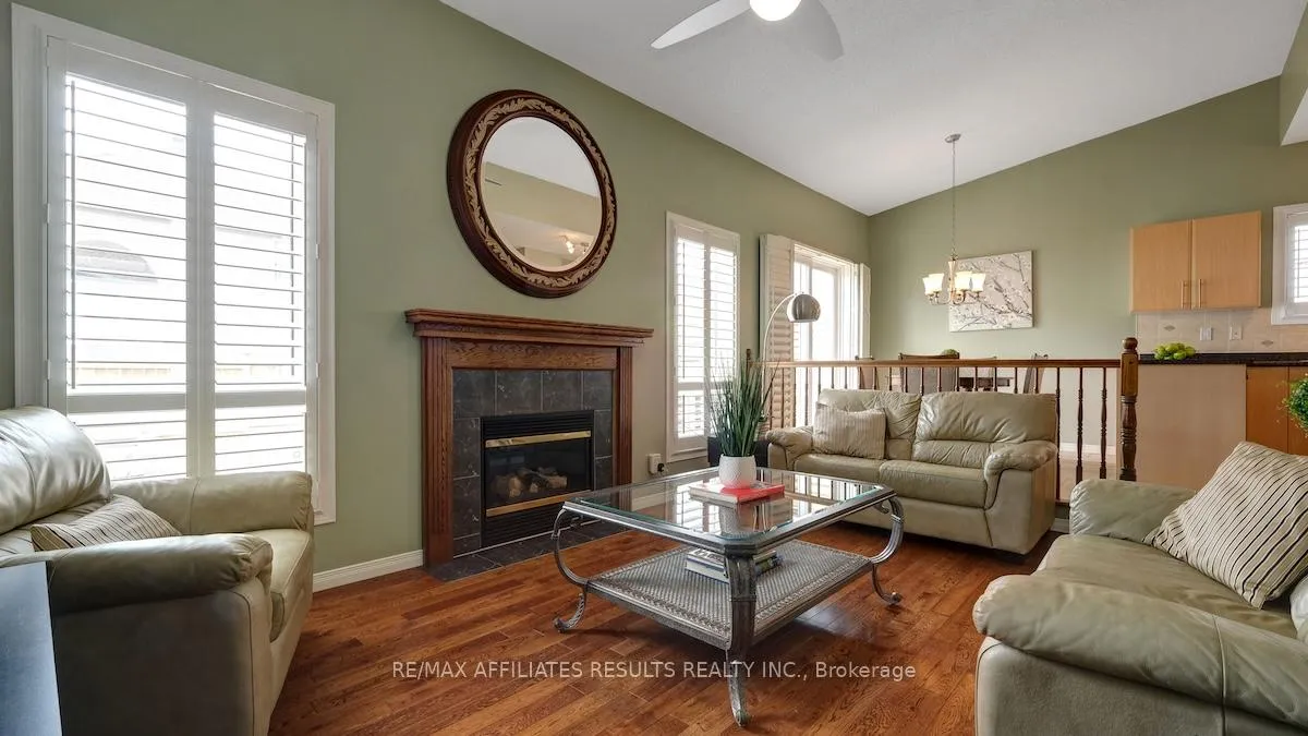 Photo 22 of 41 Fairlop Way, Ottawa, Barrhaven - Longfields — HOMEH