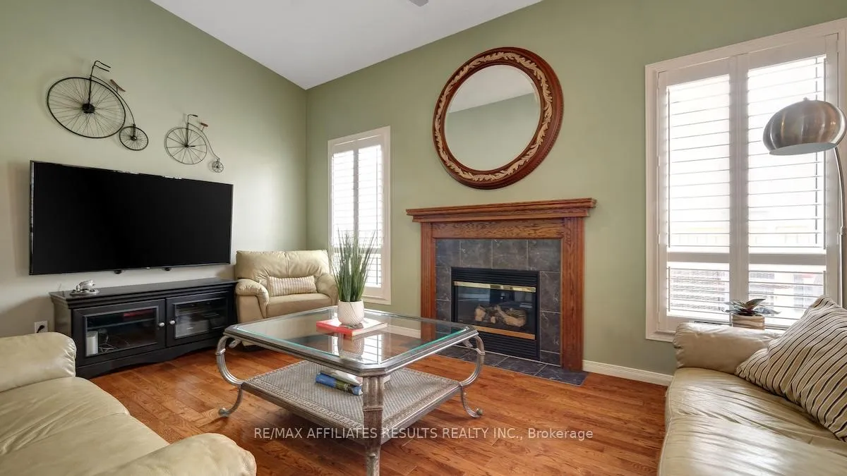 Photo 23 of 41 Fairlop Way, Ottawa, Barrhaven - Longfields — HOMEH