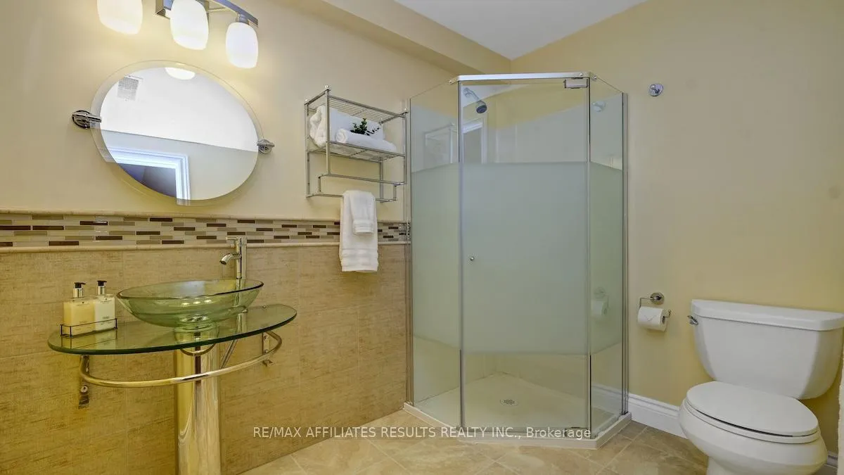 Photo 32 of 41 Fairlop Way, Ottawa, Barrhaven - Longfields — HOMEH