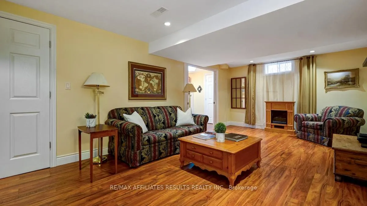 Photo 37 of 41 Fairlop Way, Ottawa, Barrhaven - Longfields — HOMEH