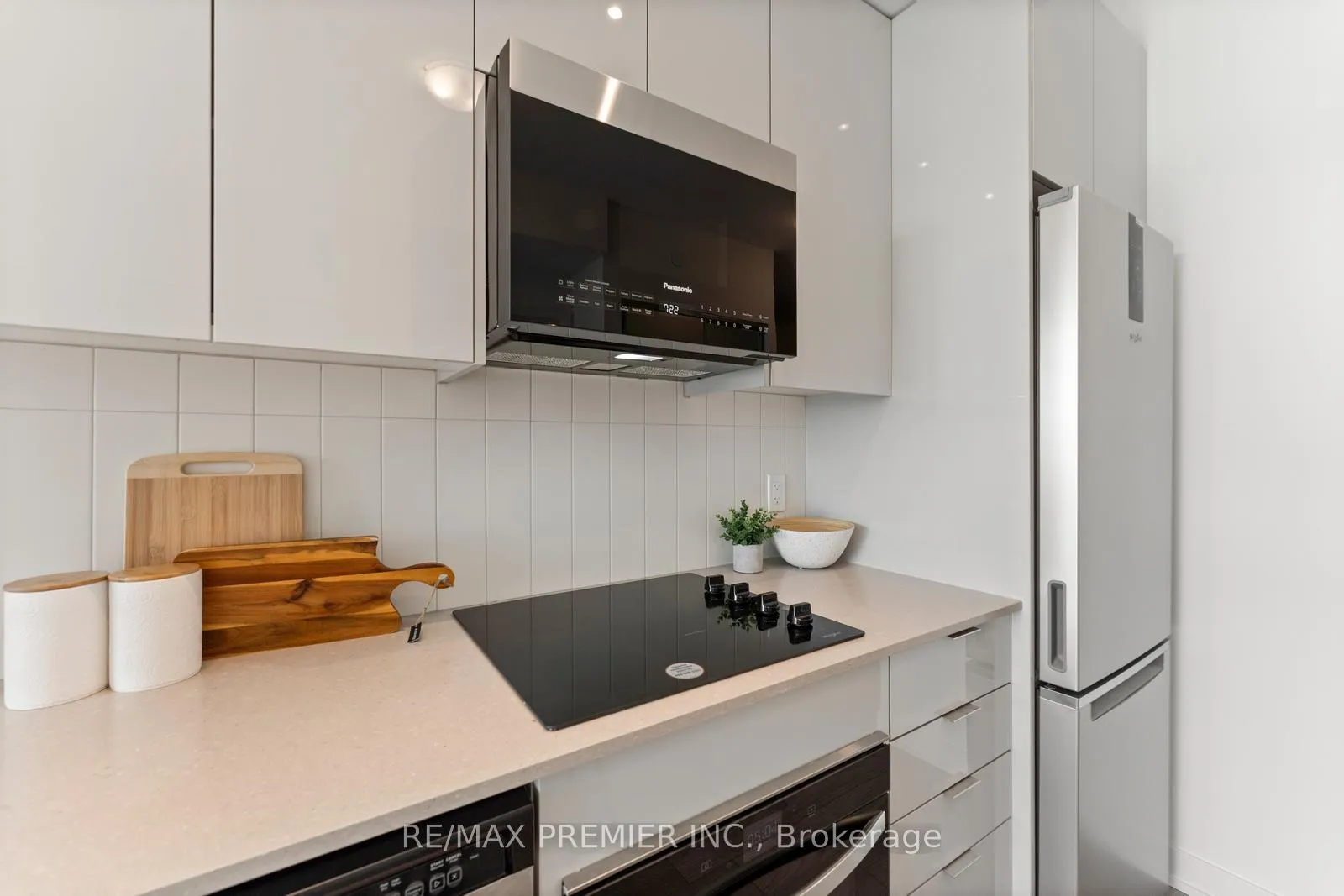 Photo 16 of Unit 1412, 10 Abeja Street, Vaughan, Concord — HOMEH