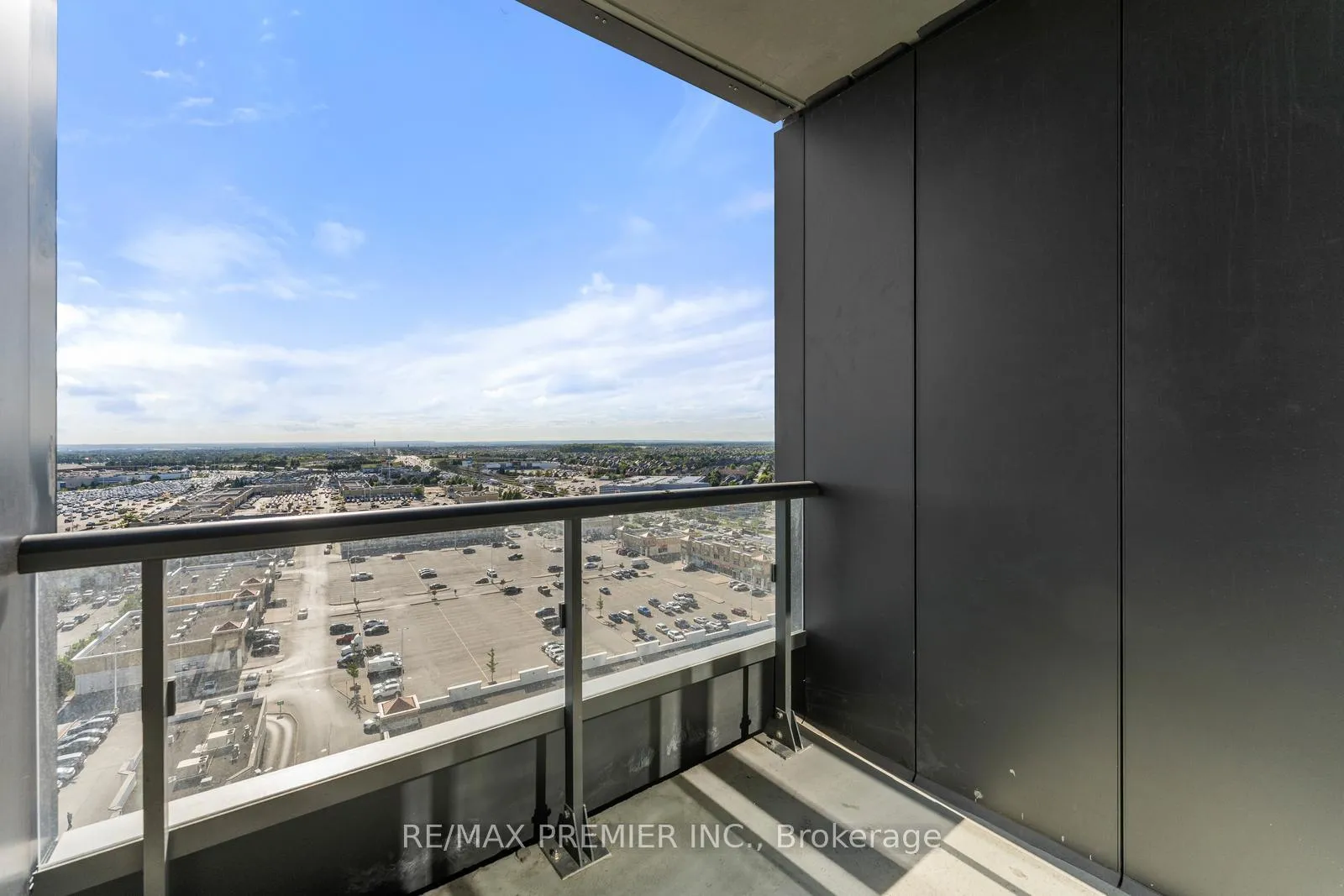 Photo 26 of Unit 1412, 10 Abeja Street, Vaughan, Concord — HOMEH