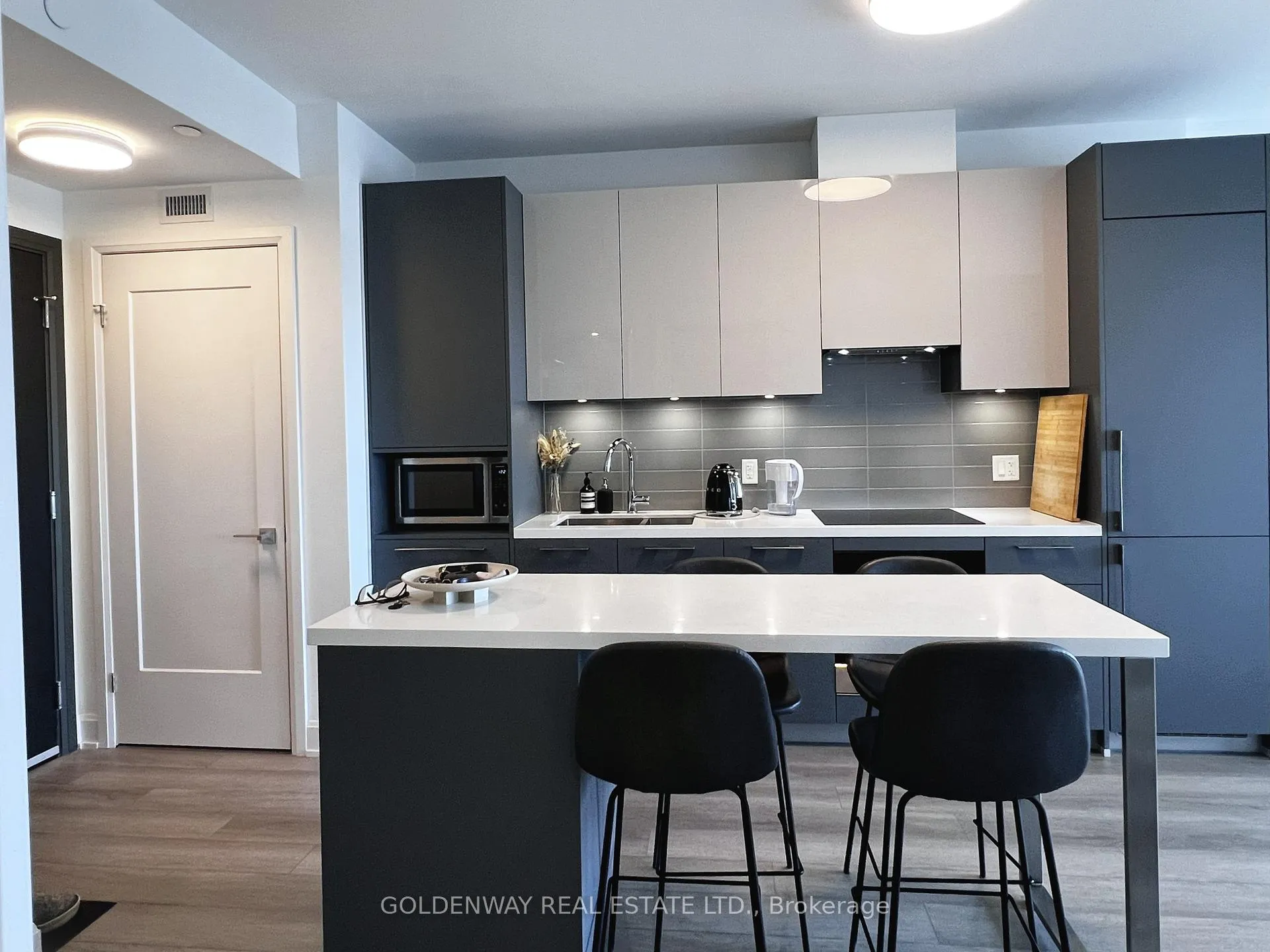 Photo 5 of Unit 2608, 8 Water Walk Drive, Markham, Unionville — HOMEH