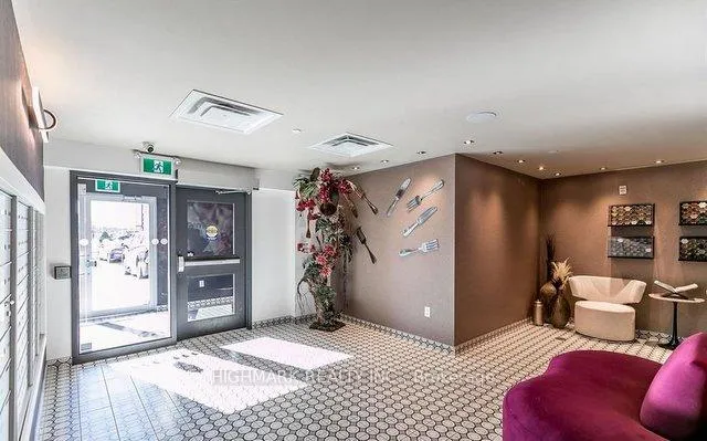 Photo 3 of Unit 404, 4 Spice Way, Barrie, Rural Barrie Southeast — HOMEH
