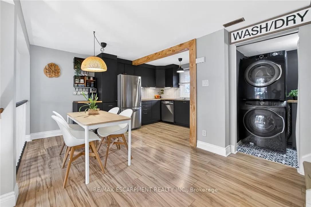 Photo 12 of Unit 15, 23 Watsons Lane, Hamilton, Dundas — HOMEH