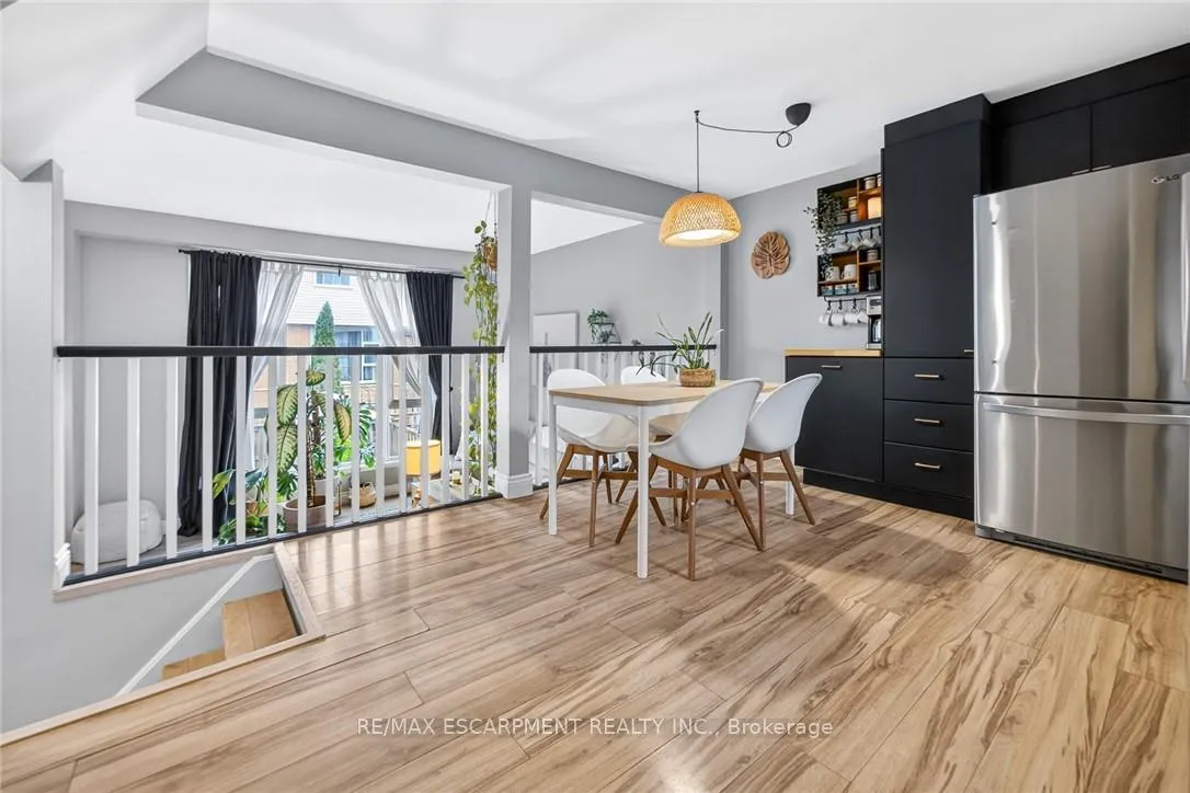 Photo 13 of Unit 15, 23 Watsons Lane, Hamilton, Dundas — HOMEH
