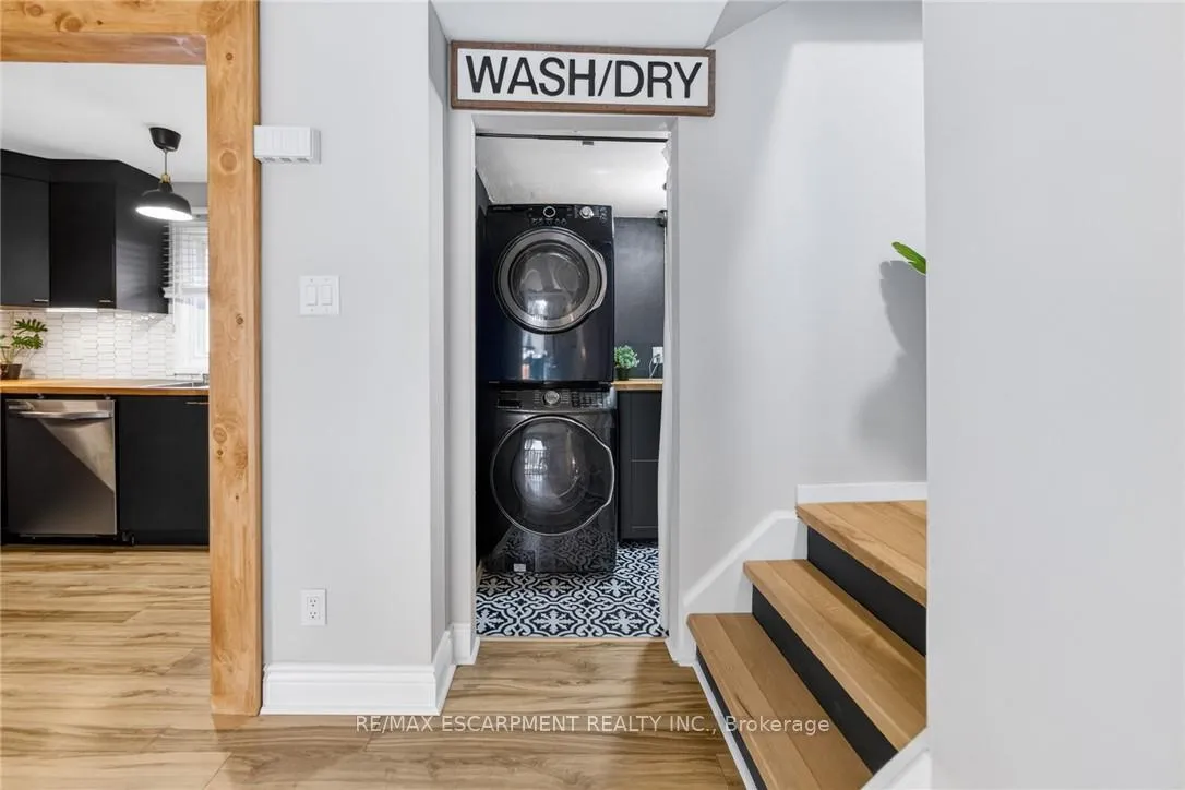 Photo 20 of Unit 15, 23 Watsons Lane, Hamilton, Dundas — HOMEH
