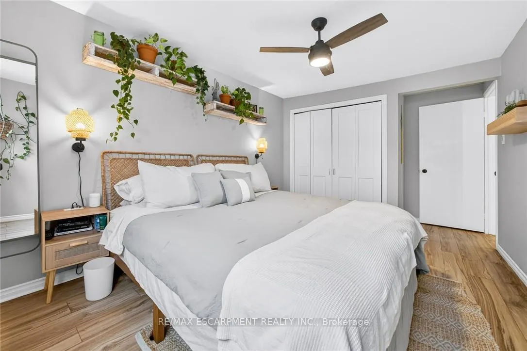 Photo 24 of Unit 15, 23 Watsons Lane, Hamilton, Dundas — HOMEH