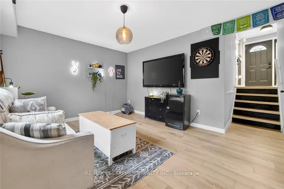 Photo 30 of Unit 15, 23 Watsons Lane, Hamilton, Dundas — HOMEH