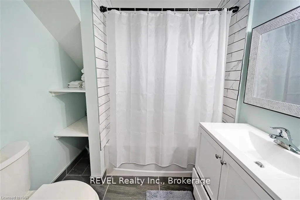 Photo 7 of MAIN/ 4102 Portage Road, Niagara Falls, Cherrywood — HOMEH