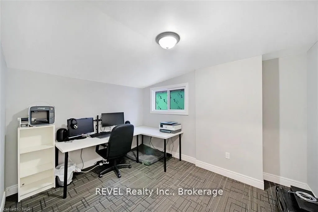 Photo 16 of MAIN/ 4102 Portage Road, Niagara Falls, Cherrywood — HOMEH