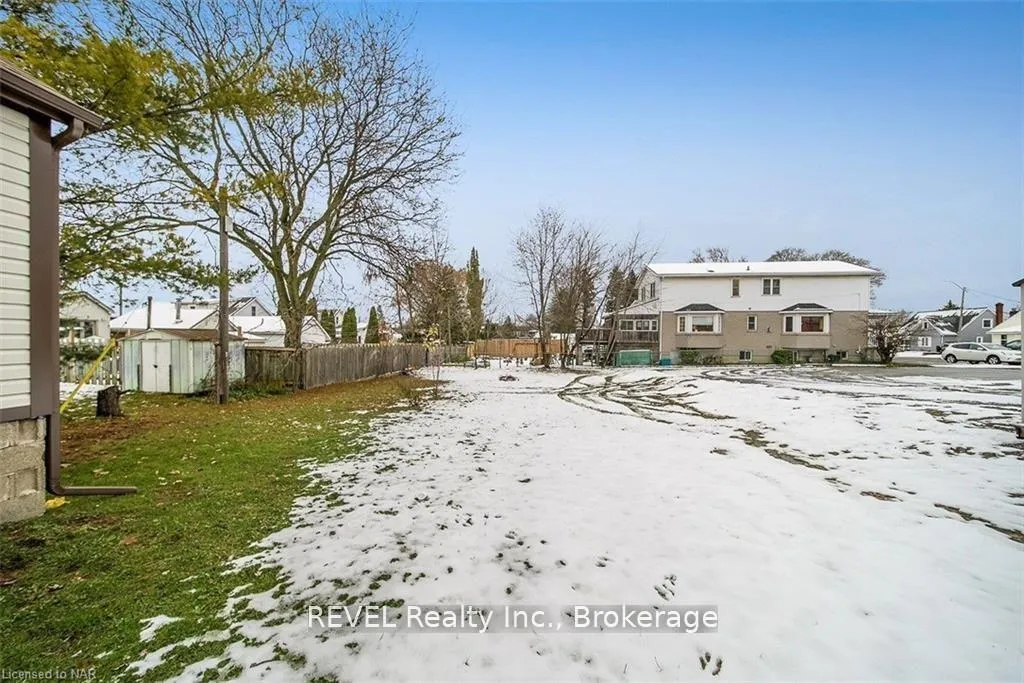 Photo 24 of MAIN/ 4102 Portage Road, Niagara Falls, Cherrywood — HOMEH