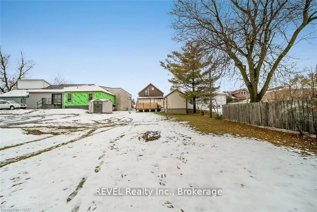 Photo 26 of MAIN/ 4102 Portage Road, Niagara Falls, Cherrywood — HOMEH