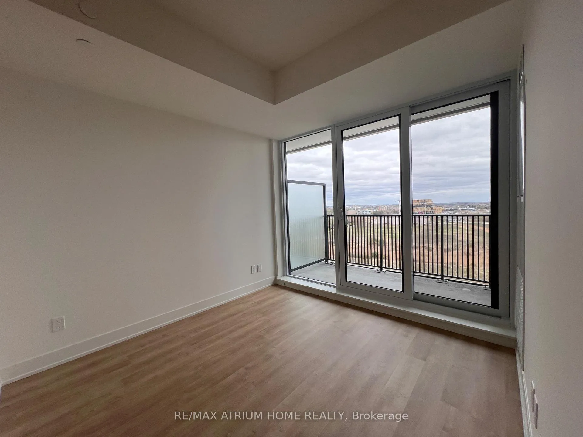 Photo 10 of Unit 1119, 56 Andre de Grasse Street, Markham, Unionville — HOMEH