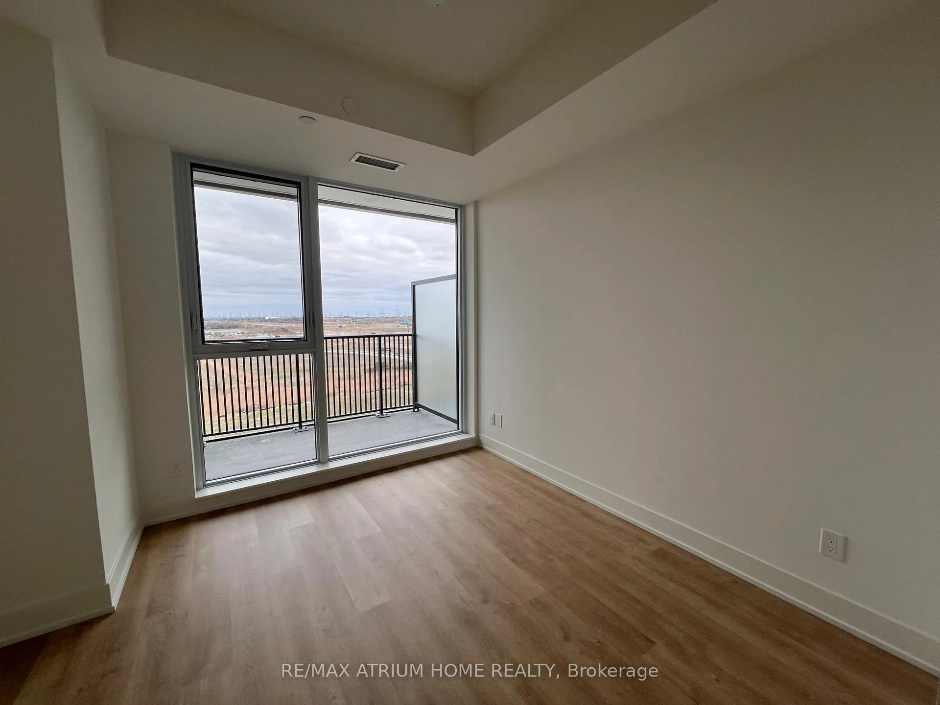 Photo 12 of Unit 1119, 56 Andre de Grasse Street, Markham, Unionville — HOMEH