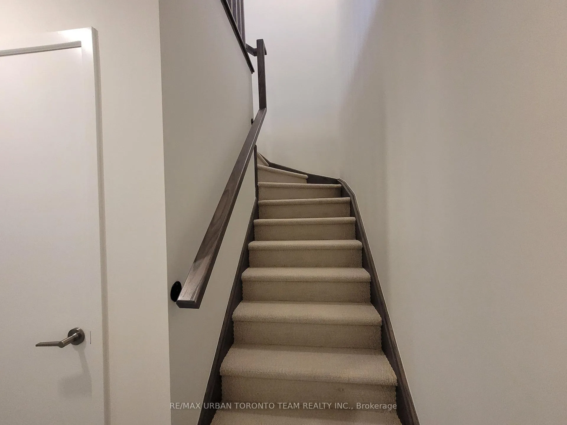 Photo 6 of Unit 217, 131 Honeycrisp Crescent, Vaughan, Vaughan Corporate Centre — HOMEH