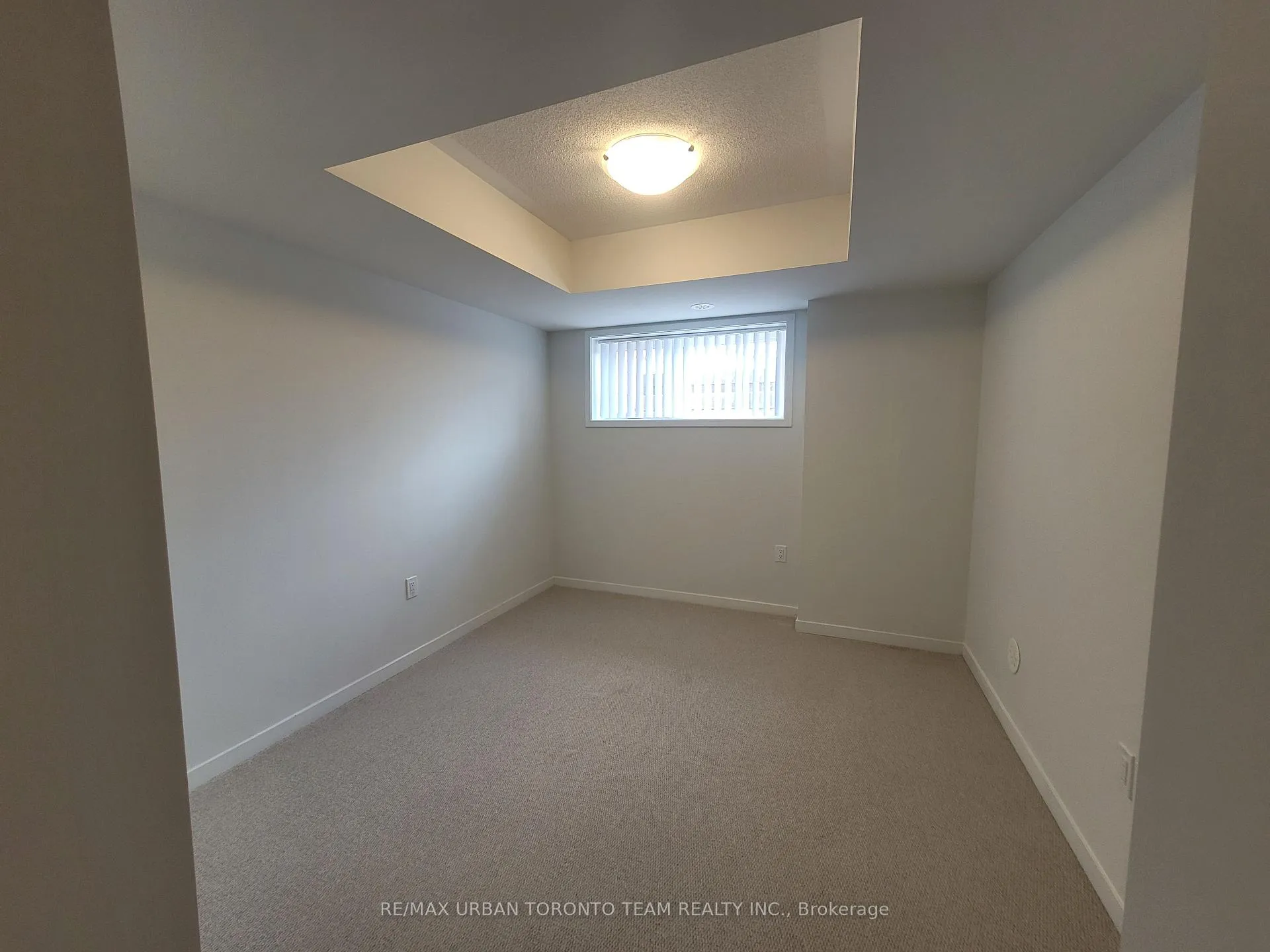 Photo 7 of Unit 217, 131 Honeycrisp Crescent, Vaughan, Vaughan Corporate Centre — HOMEH