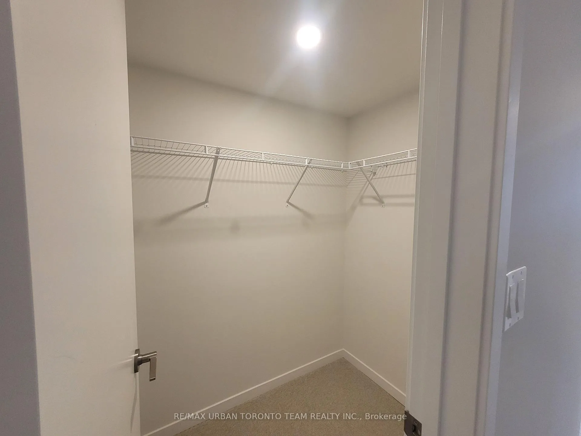Photo 8 of Unit 217, 131 Honeycrisp Crescent, Vaughan, Vaughan Corporate Centre — HOMEH