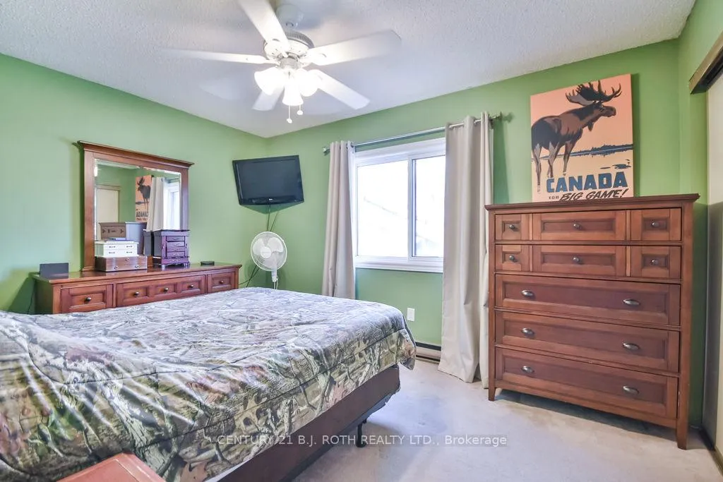 Photo 12 of Unit A7, 175 Edgehill Drive, Barrie, Letitia Heights — HOMEH