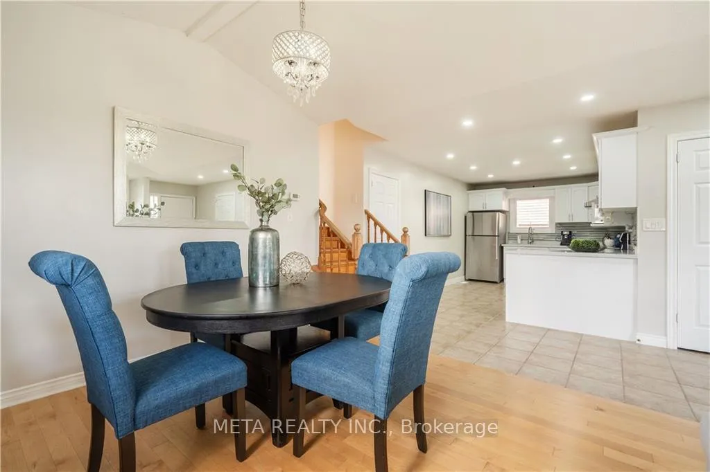 Photo 5 of 1 Resolute(upper Unit) Drive, Hamilton, Rushdale — HOMEH