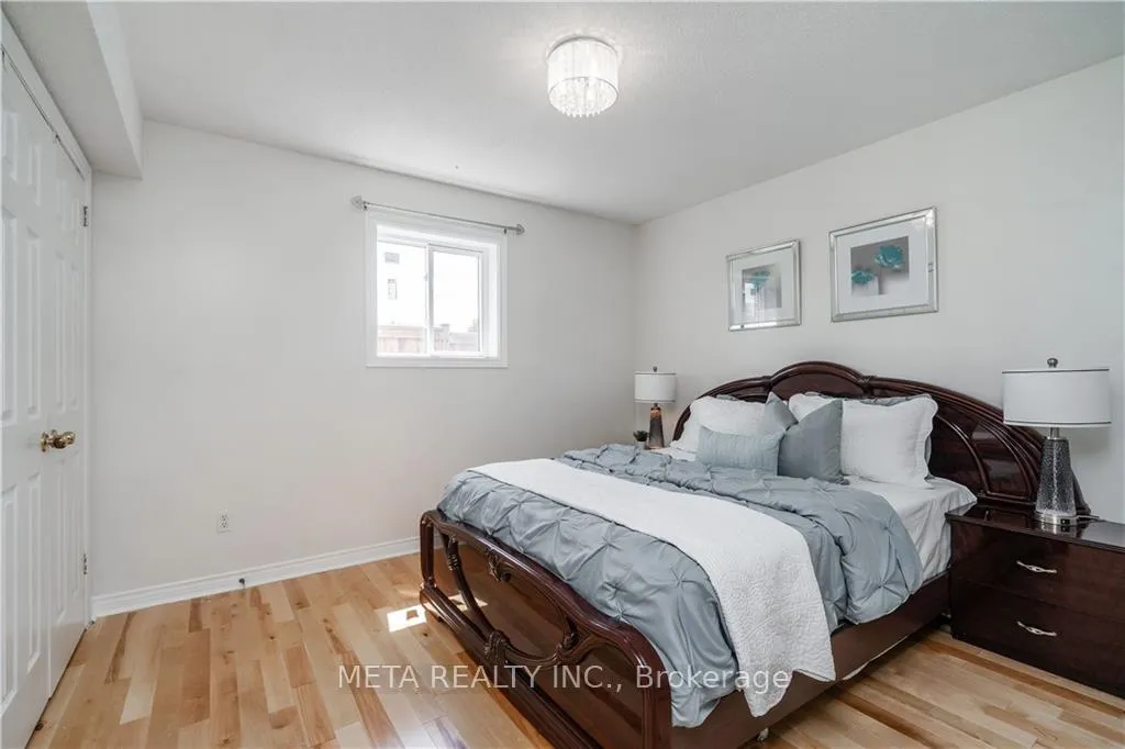 Photo 11 of 1 Resolute(upper Unit) Drive, Hamilton, Rushdale — HOMEH