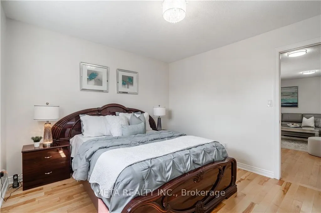 Photo 12 of 1 Resolute(upper Unit) Drive, Hamilton, Rushdale — HOMEH