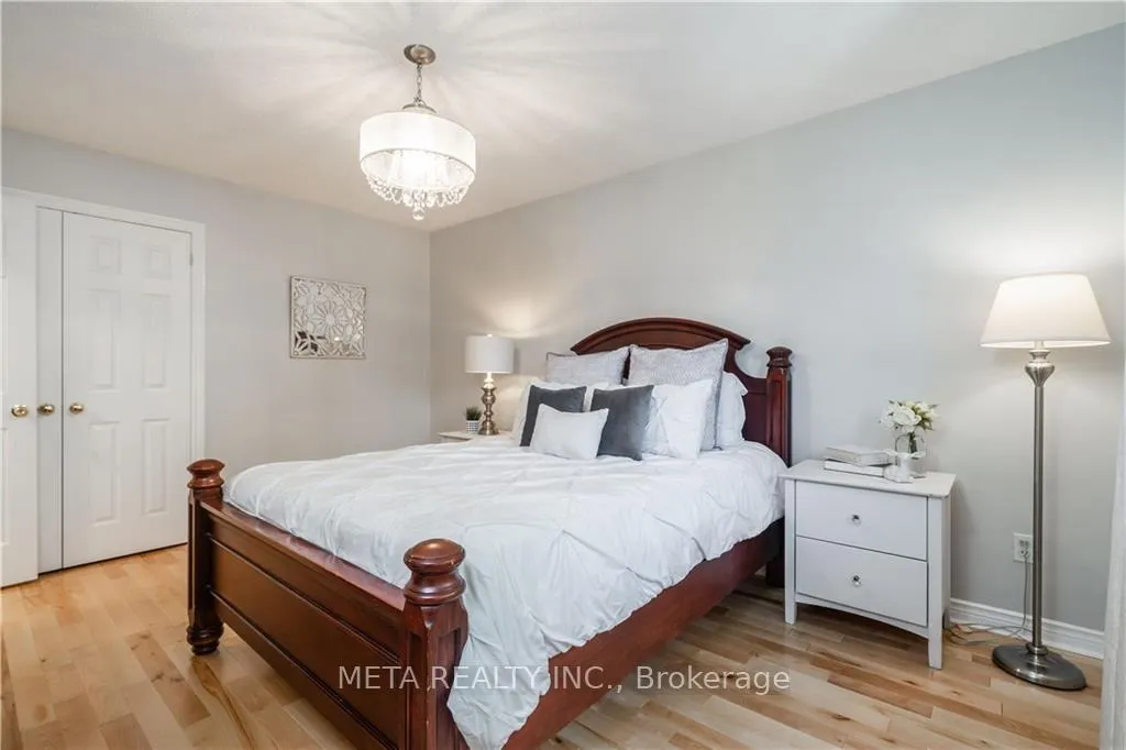 Photo 15 of 1 Resolute(upper Unit) Drive, Hamilton, Rushdale — HOMEH