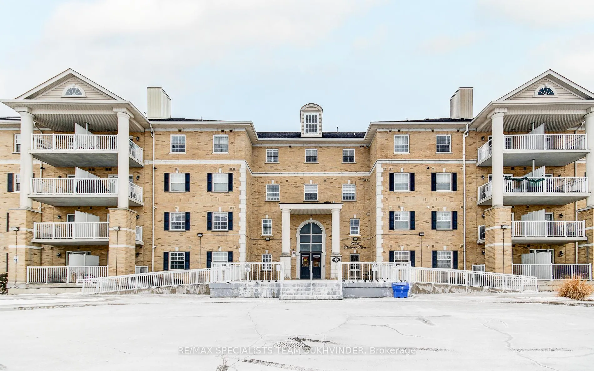 Photo 2 of Unit 116, 7428 Markham Road, Markham, Middlefield — HOMEH