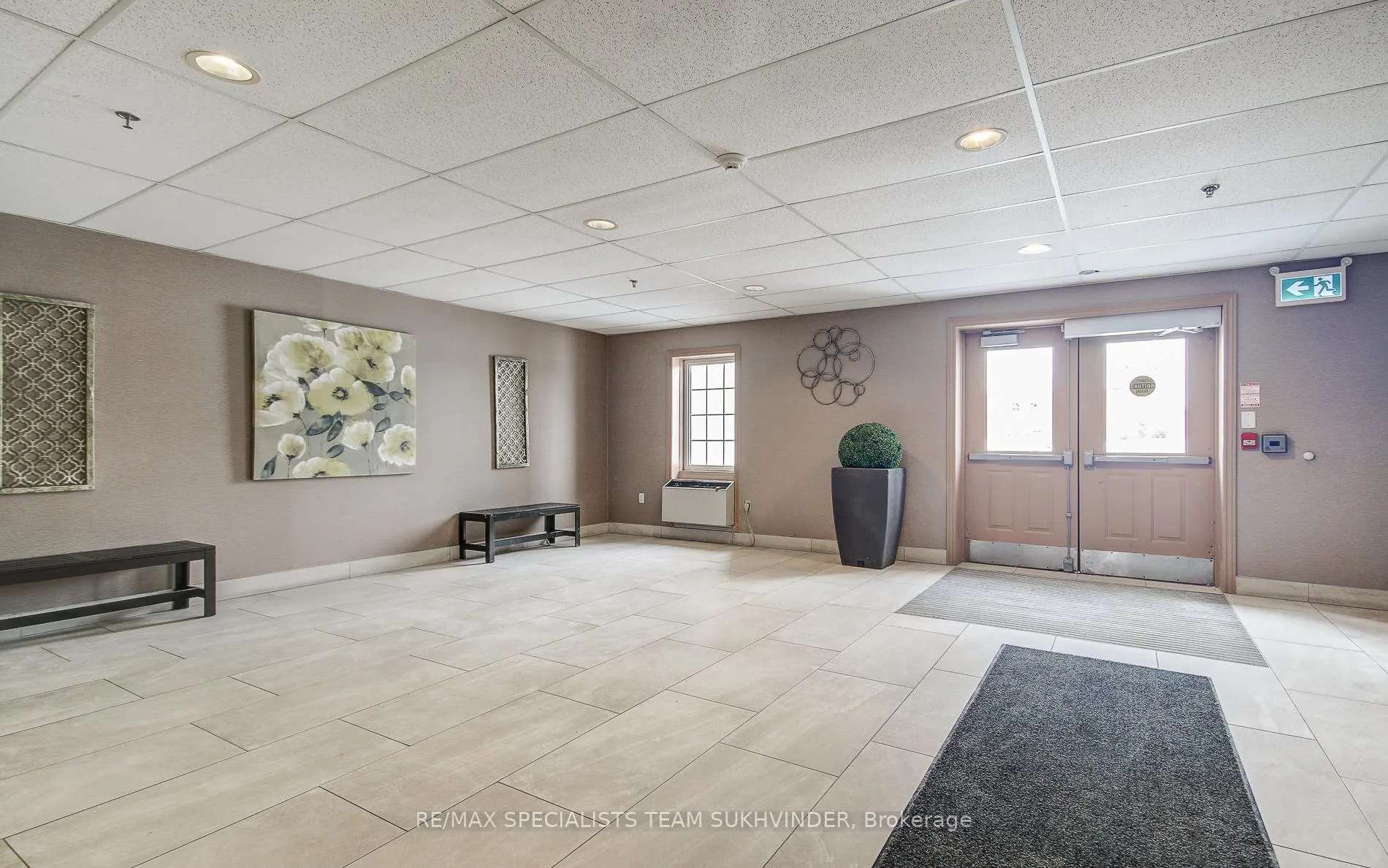 Photo 3 of Unit 116, 7428 Markham Road, Markham, Middlefield — HOMEH