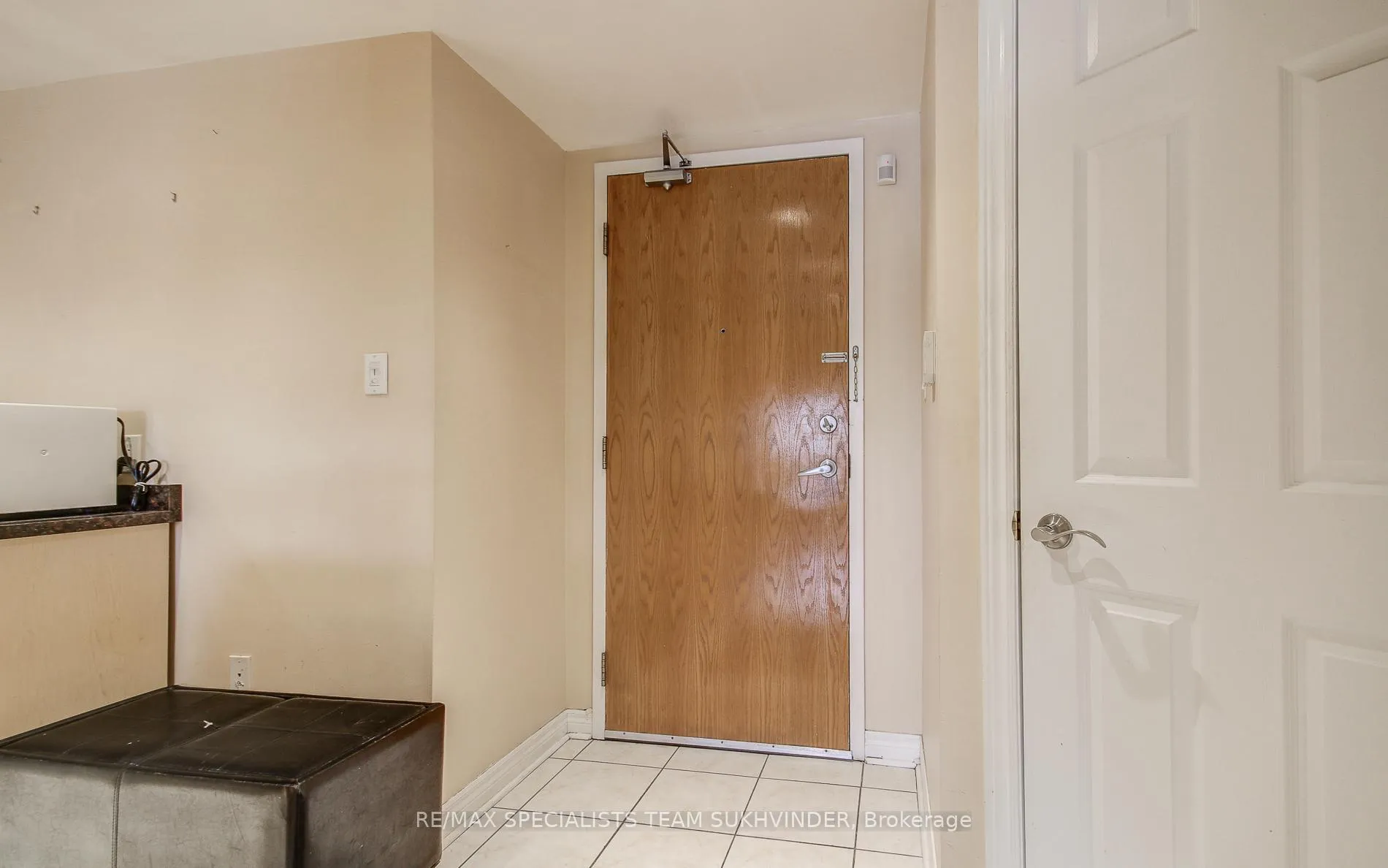 Photo 6 of Unit 116, 7428 Markham Road, Markham, Middlefield — HOMEH