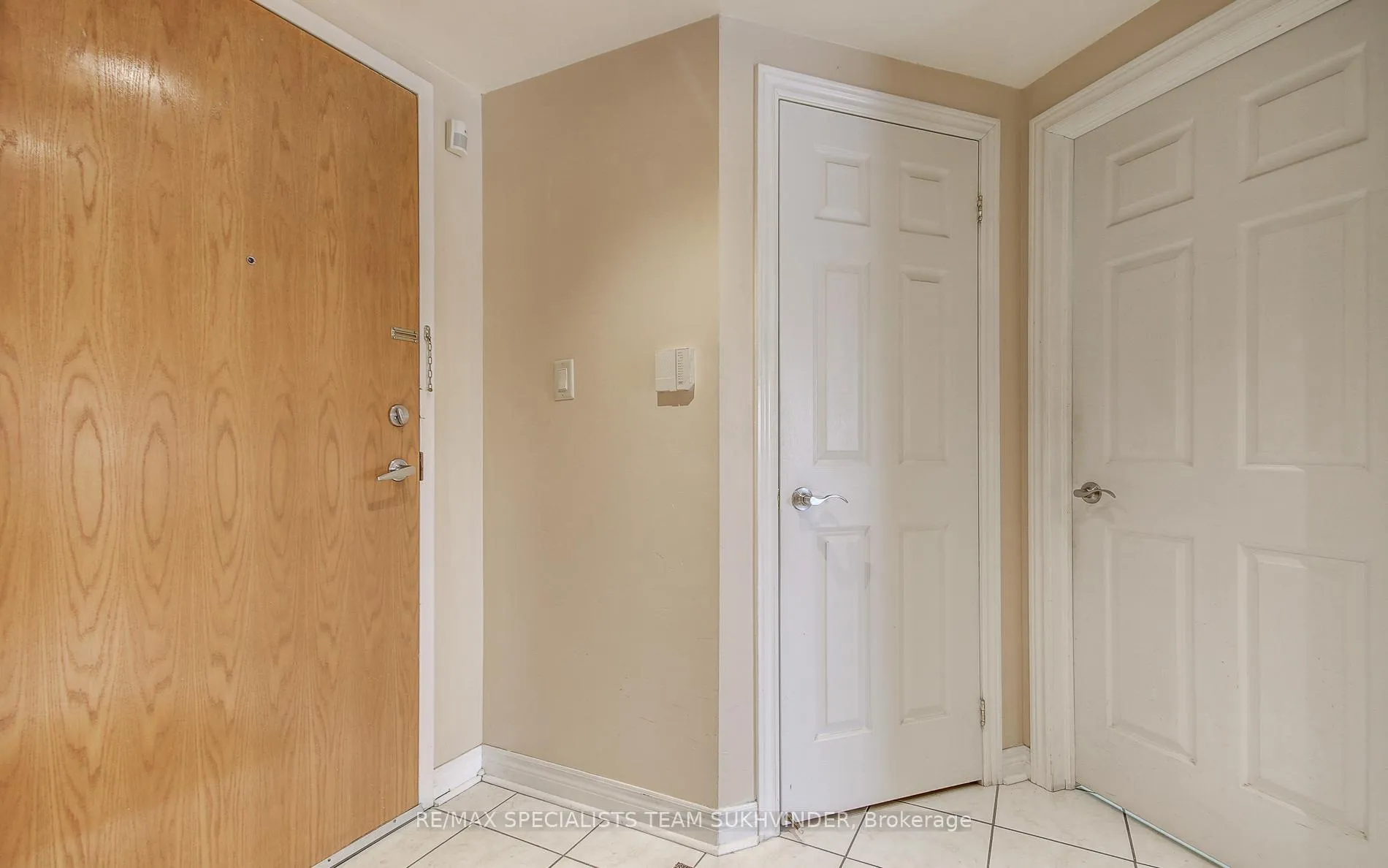 Photo 7 of Unit 116, 7428 Markham Road, Markham, Middlefield — HOMEH