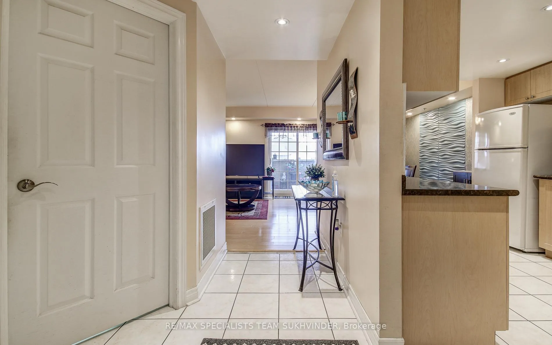 Photo 8 of Unit 116, 7428 Markham Road, Markham, Middlefield — HOMEH