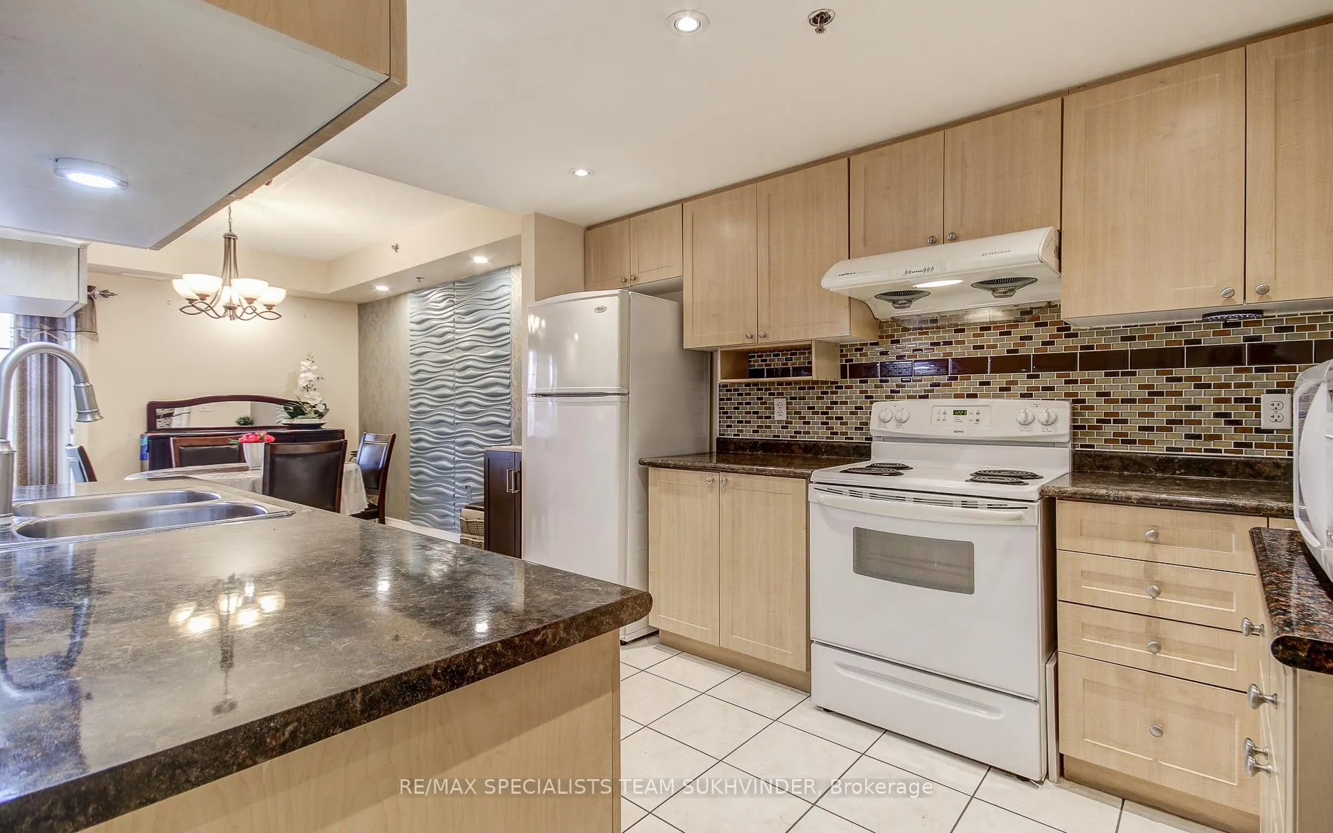 Photo 10 of Unit 116, 7428 Markham Road, Markham, Middlefield — HOMEH