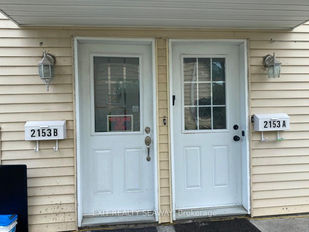 Photo 2 of 2153 Pitt Street, Cornwall — HOMEH