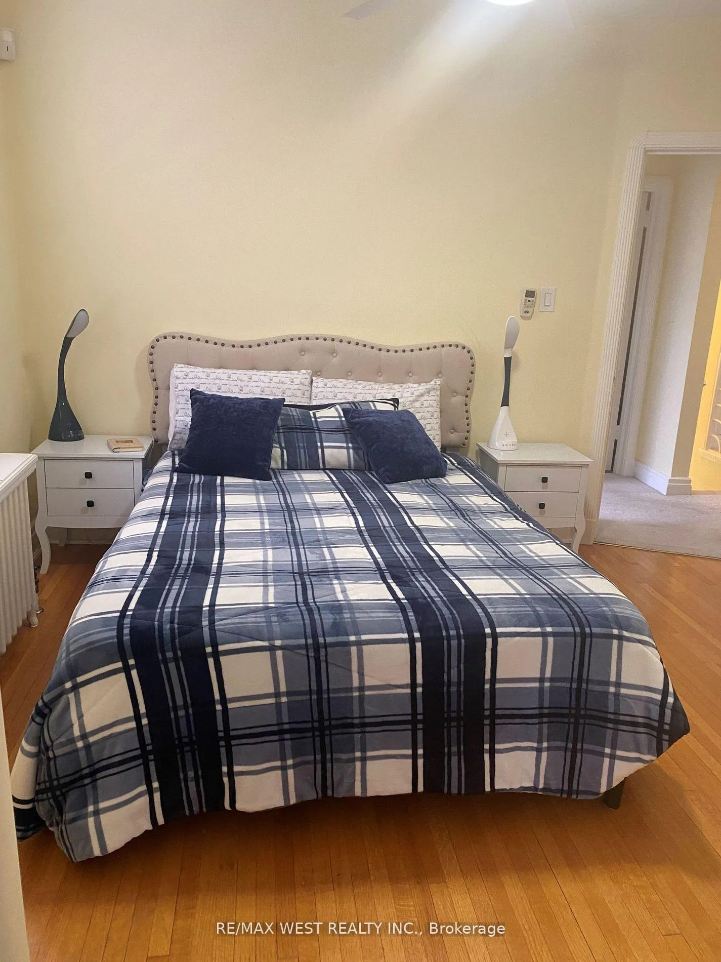 Photo 13 of Unit 2nd Flr, 7 Otter Crescent, Toronto, Bedford Park-Nortown — HOMEH
