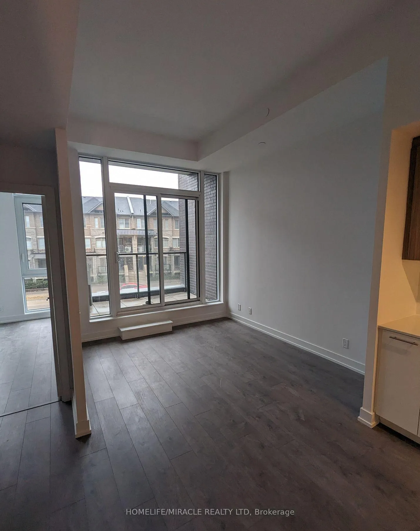 Photo 7 of Unit 212, 215 veterans Drive, Brampton, Northwest Brampton — HOMEH