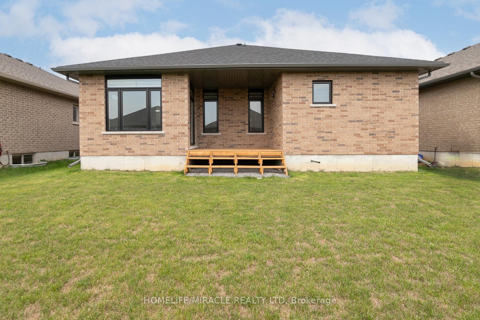 Photo 28 of 37 Wims Way, Belleville, Thurlow Ward — HOMEH