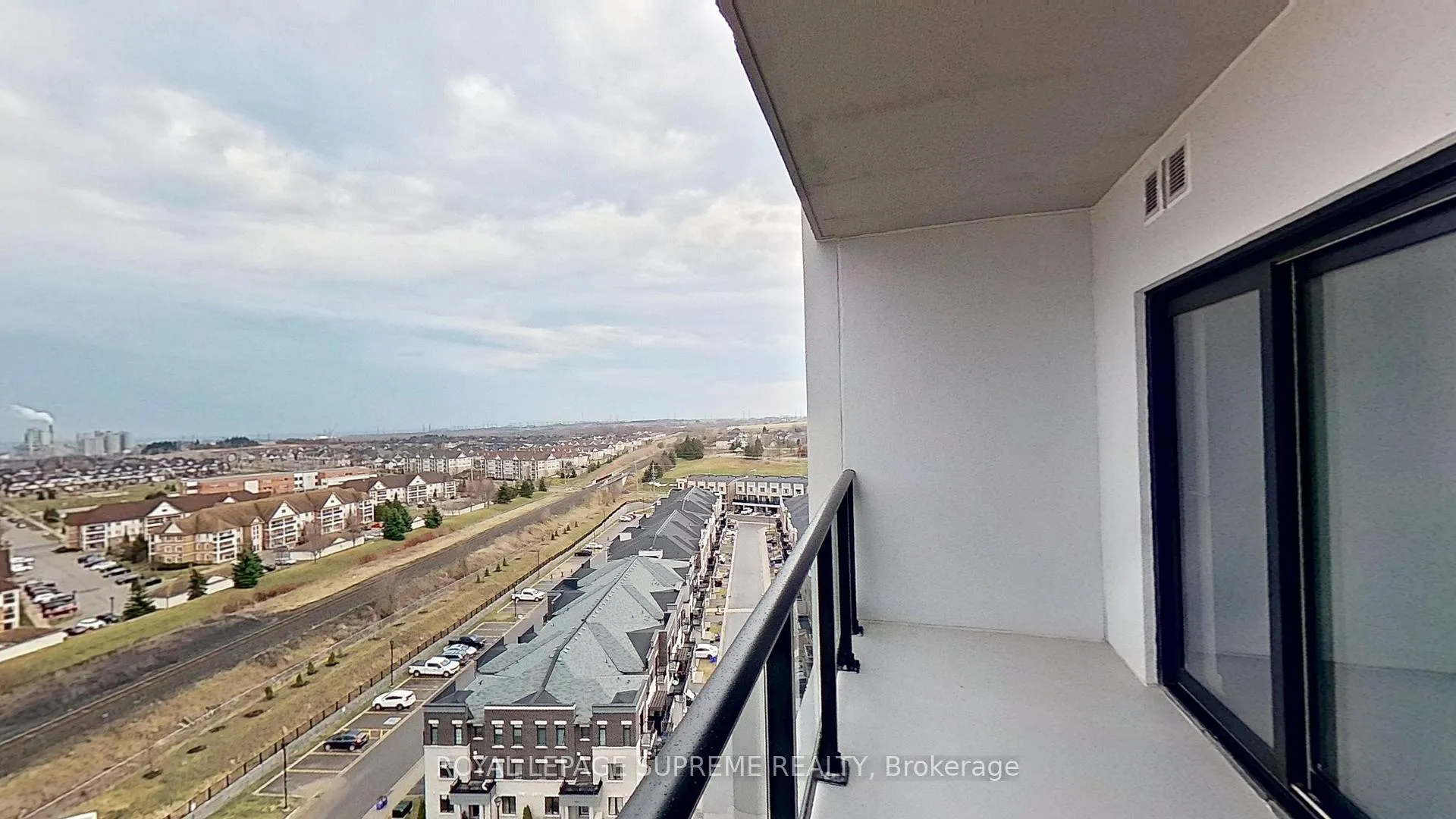 Photo 18 of Unit 1122, 51 Clarington Boulevard, Clarington, Bowmanville — HOMEH