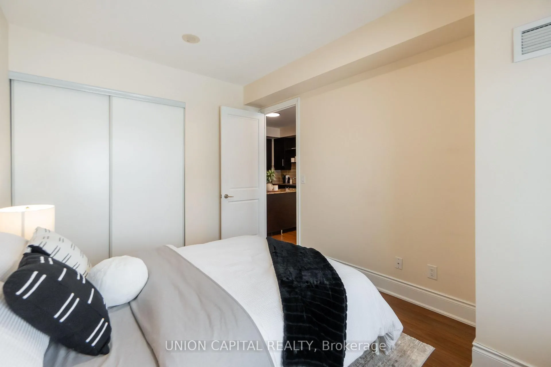 Photo 13 of Unit 1106, 233 South Park Road, Markham, Commerce Valley — HOMEH