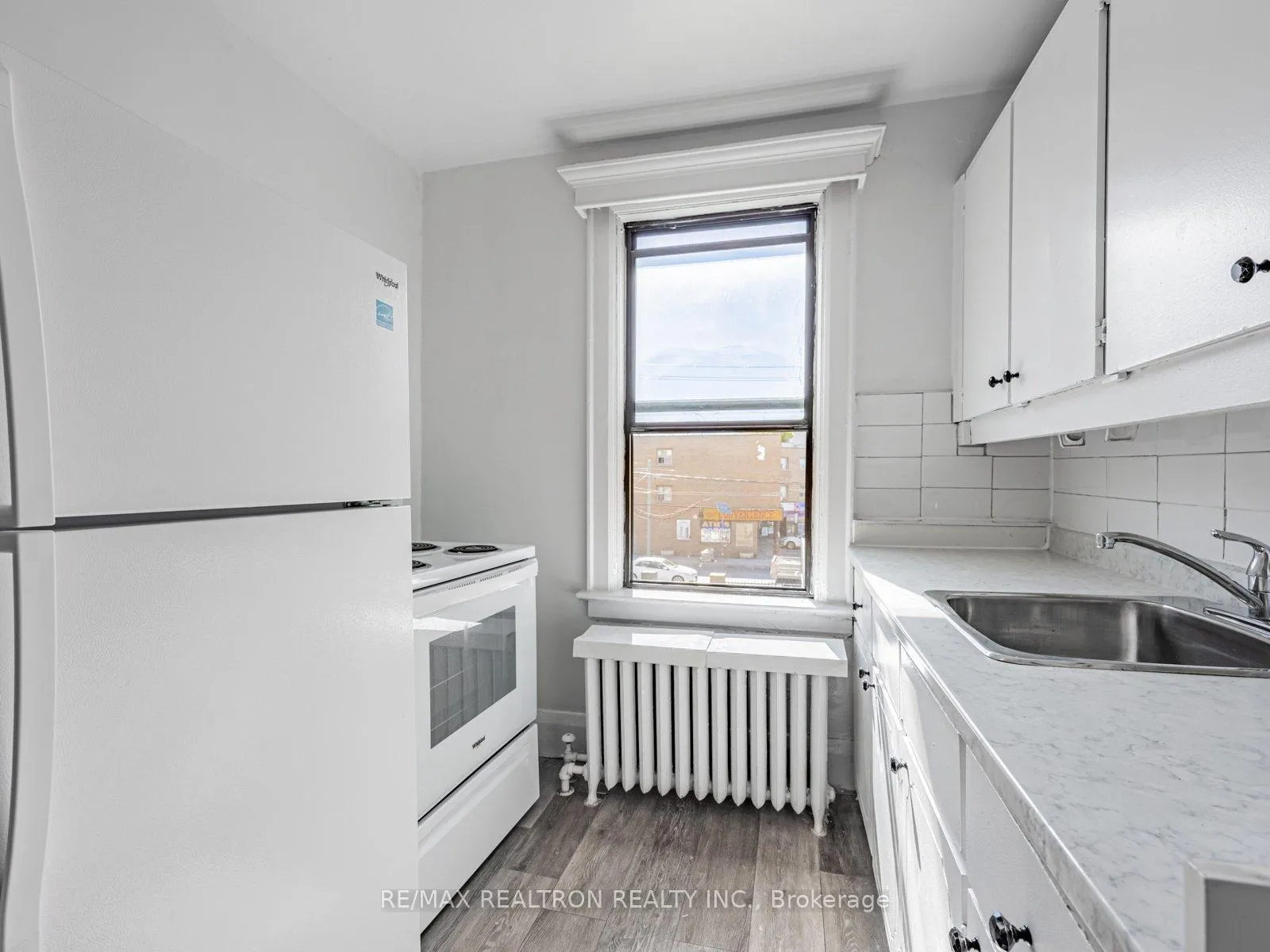 Photo 13 of Unit 44, 4 Kingston Road, Toronto, Woodbine Corridor — HOMEH