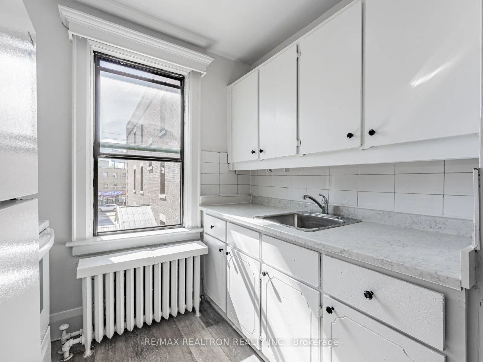 Photo 14 of Unit 44, 4 Kingston Road, Toronto, Woodbine Corridor — HOMEH
