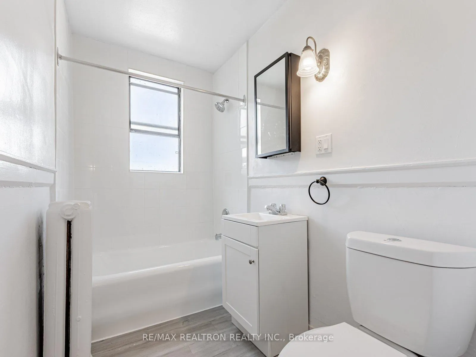 Photo 15 of Unit 44, 4 Kingston Road, Toronto, Woodbine Corridor — HOMEH